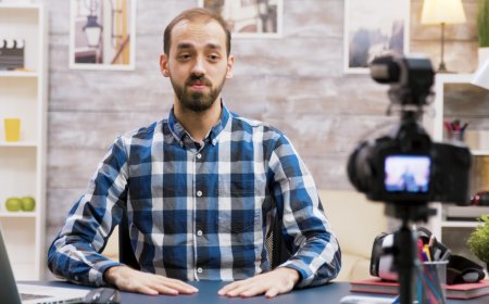 YouTubers que Analizan Startups: Impulso para Emprendedores en Melilla